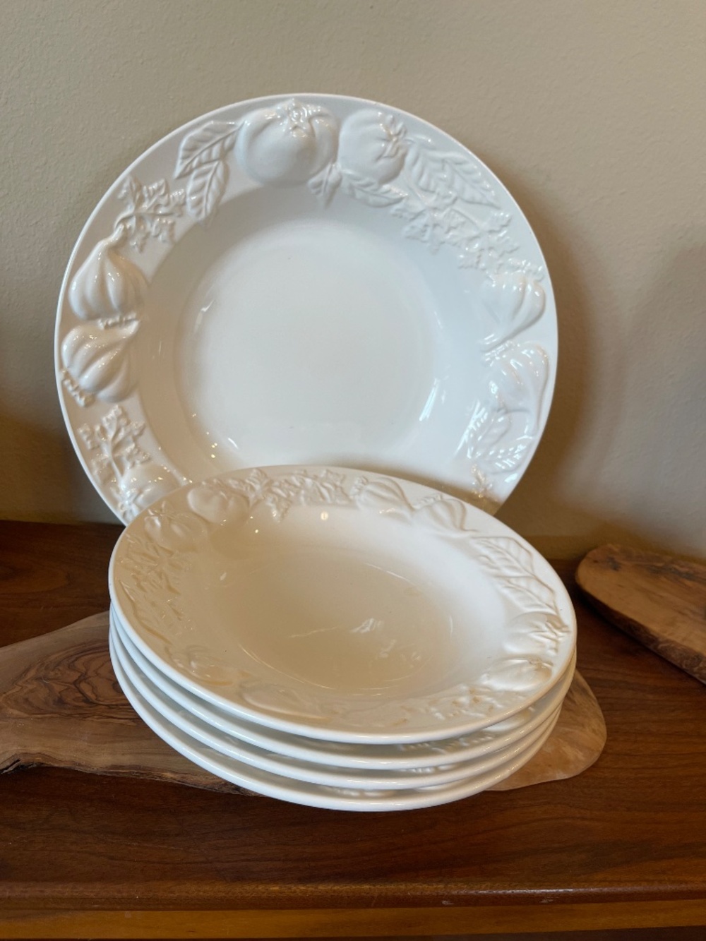 I Patrizi "OLIVE HARVEST' White Pasta 5 piece Set Made In Italy.. Like New!